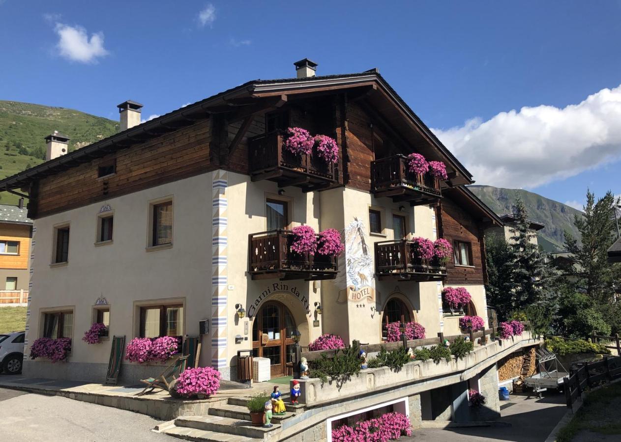 Hotel Garni Rin Da Rin Livigno Exterior foto